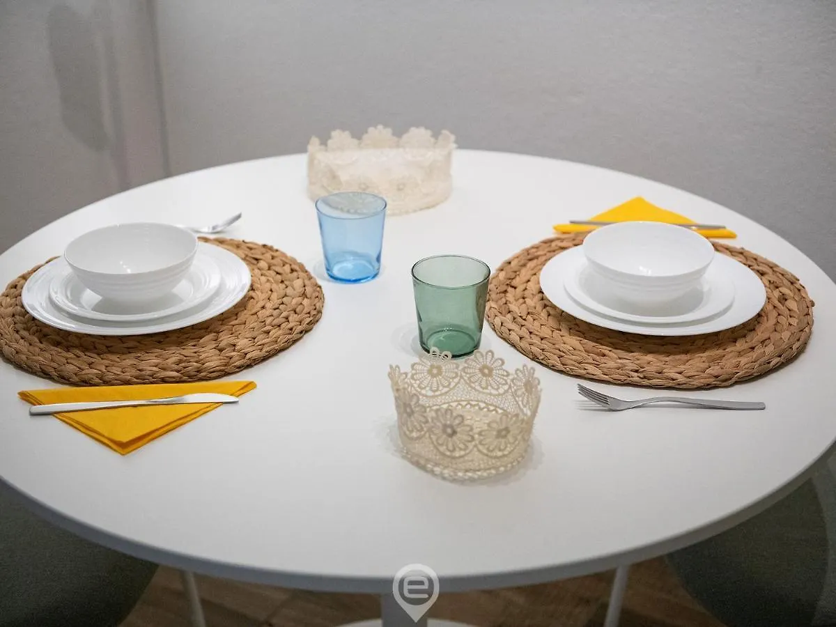 Cosmopolitan Retreat Apartment Cagliari